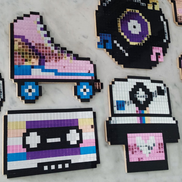 Kit créatif - 4 objets à décorer - Cassette, roller, disque et polaroïd - Bois - Mirror Pixel Art - Rétro - Aladine