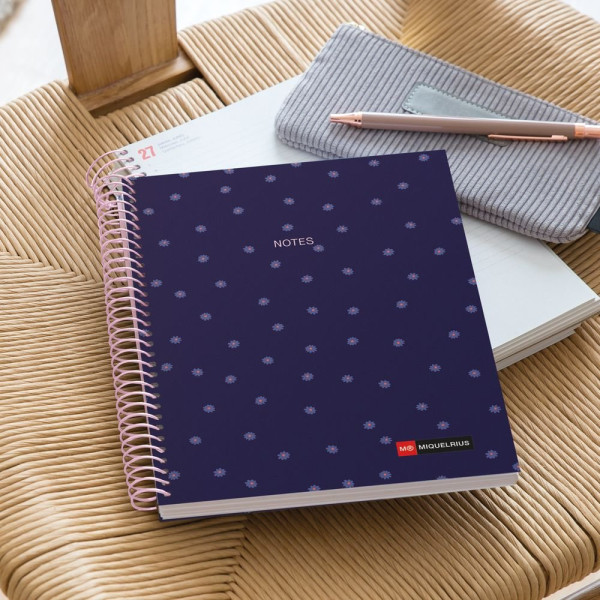 Cahier - A5 - Spirales - Lignées - Perforées - 120 feuilles - Couverture rigide - Miquelrius