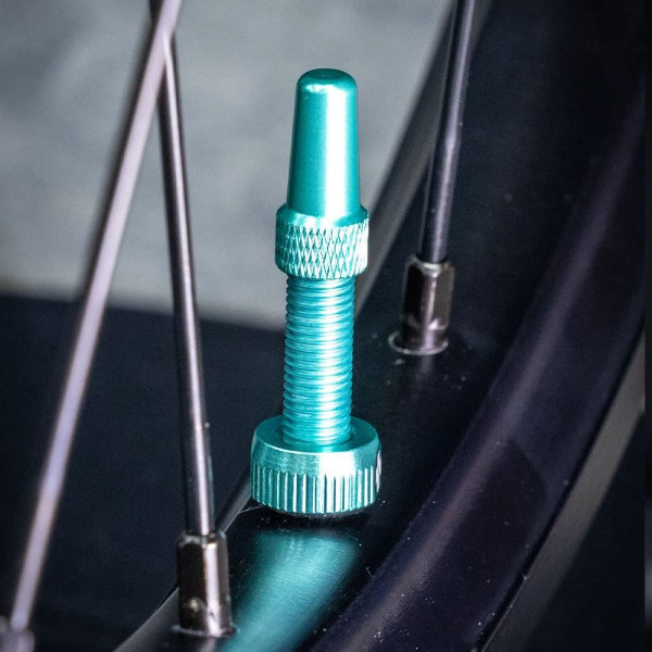 Valves pour pneu sans chambre à air - Paire de 2 - Alu - 80mm - Turquoise - Muc-Off