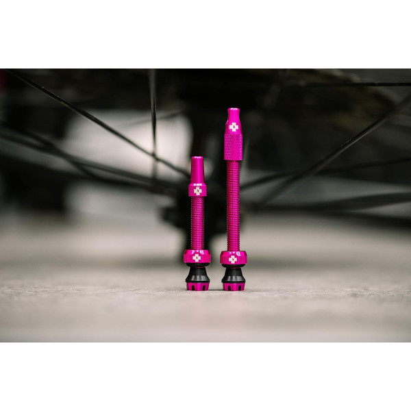 Valves pour pneu sans chambre à air - Paire de 2 - Alu - 60mm - Rose - Muc-Off