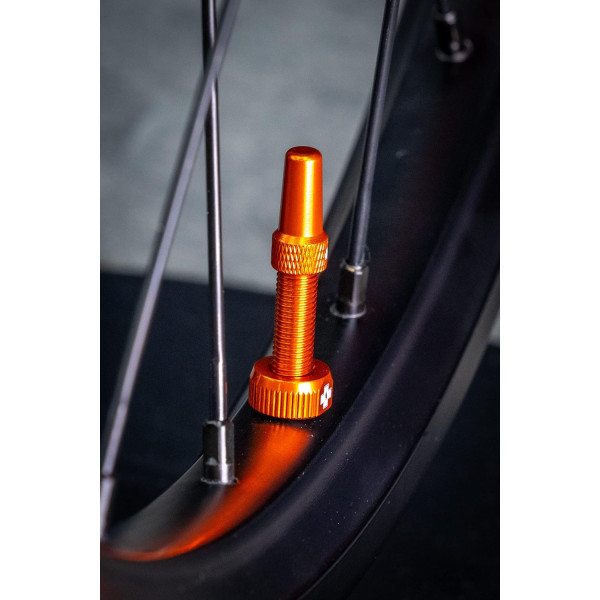 Valves pour pneu sans chambre à air - Paire de 2 - Alu - 44mm - Orange - Muc-Off