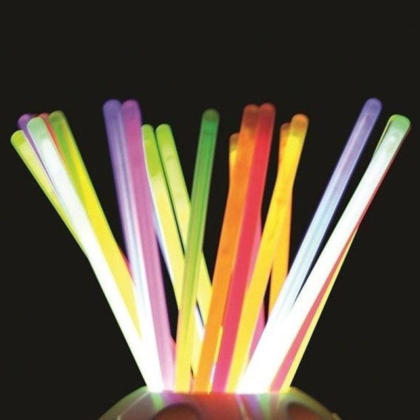 15 bâtons lumineux - Fluo dans le noir - Bracelets - Colliers - Fête - Anniversaire