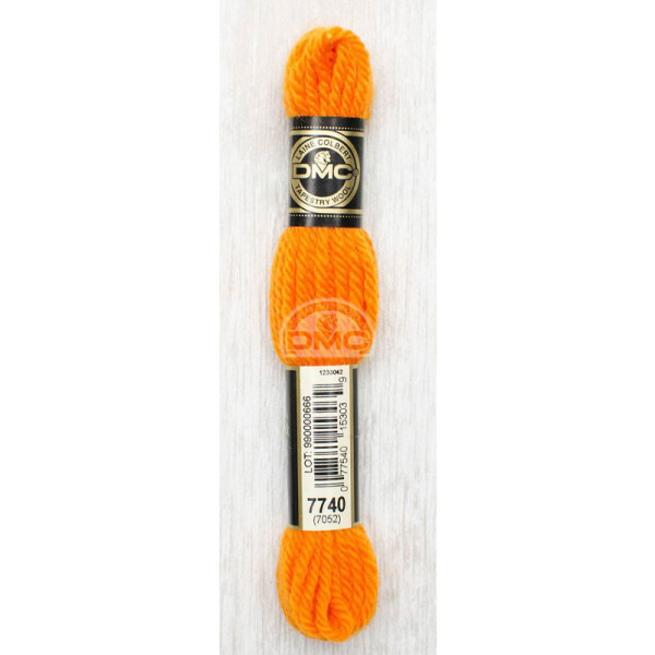 photo-Fil de laine - DMC - Laine Colbert - 100% laine - Orange chaud - 7740 - Canevas
