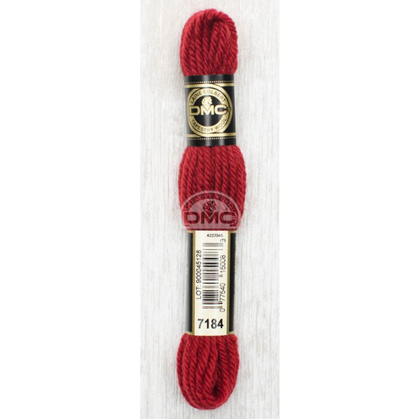 photo-Fil de laine - DMC - Laine Colbert - 100% laine - Rouge riche - 7184 - Canevas