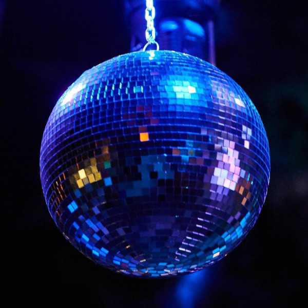 Boule à facettes - Décoration - Fête - A suspendre - 15cm diamètre - Argent