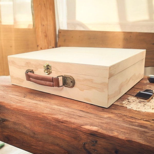 Valisette - Bois - 33x9x27cm - Avec anse imitation cuir - A décorer et personnaliser
